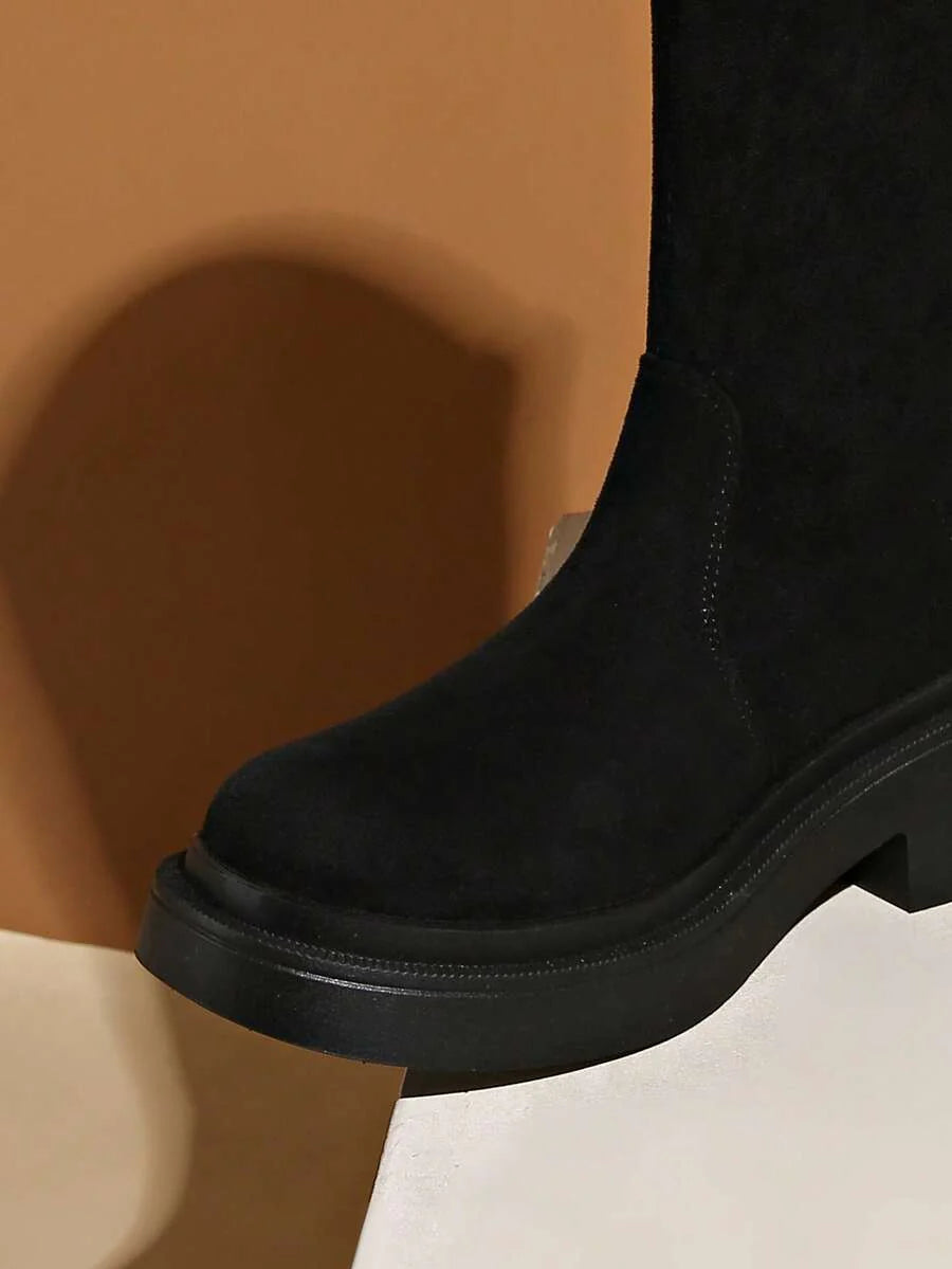 ESME – Timeless Knee-High Boots with Elegant Fit